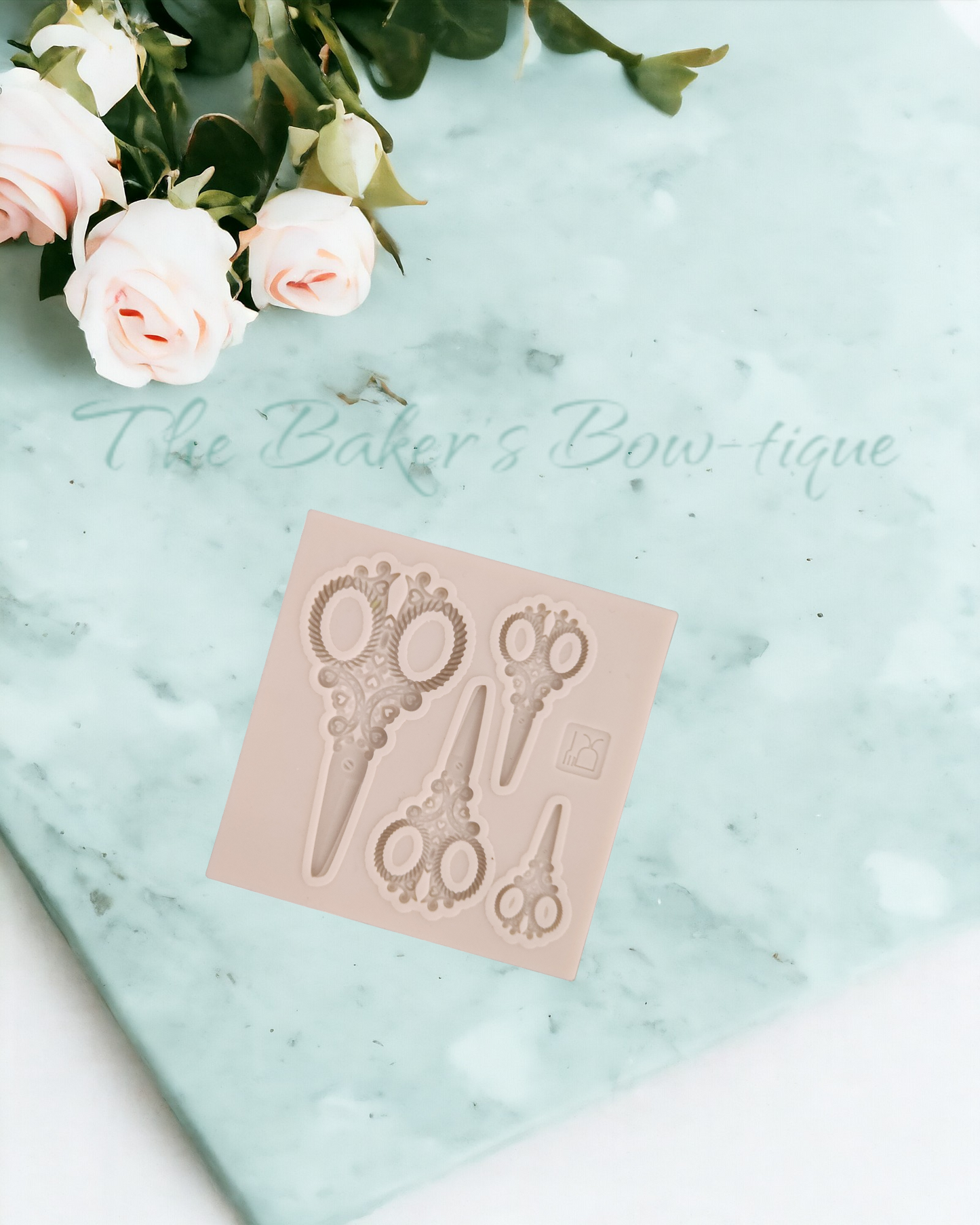 Scissors Quad - The Baker's Bow-tique