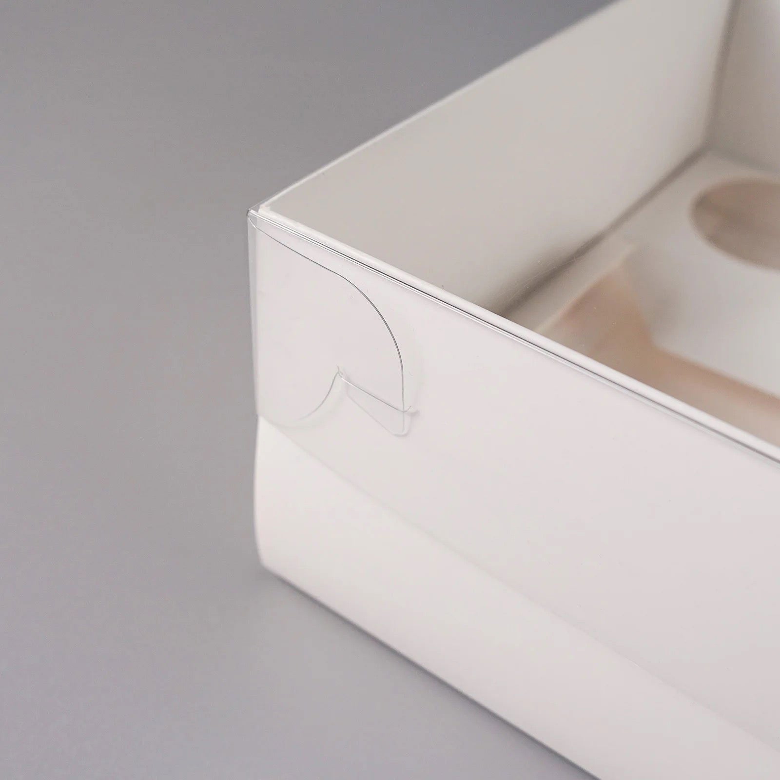 Bento Box with 5-Cupcake Insert and Clear Lid - The Baker's Bow-tique